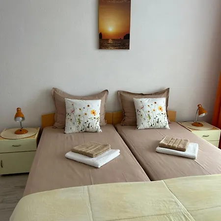 Guest House Pomorie Guest house *